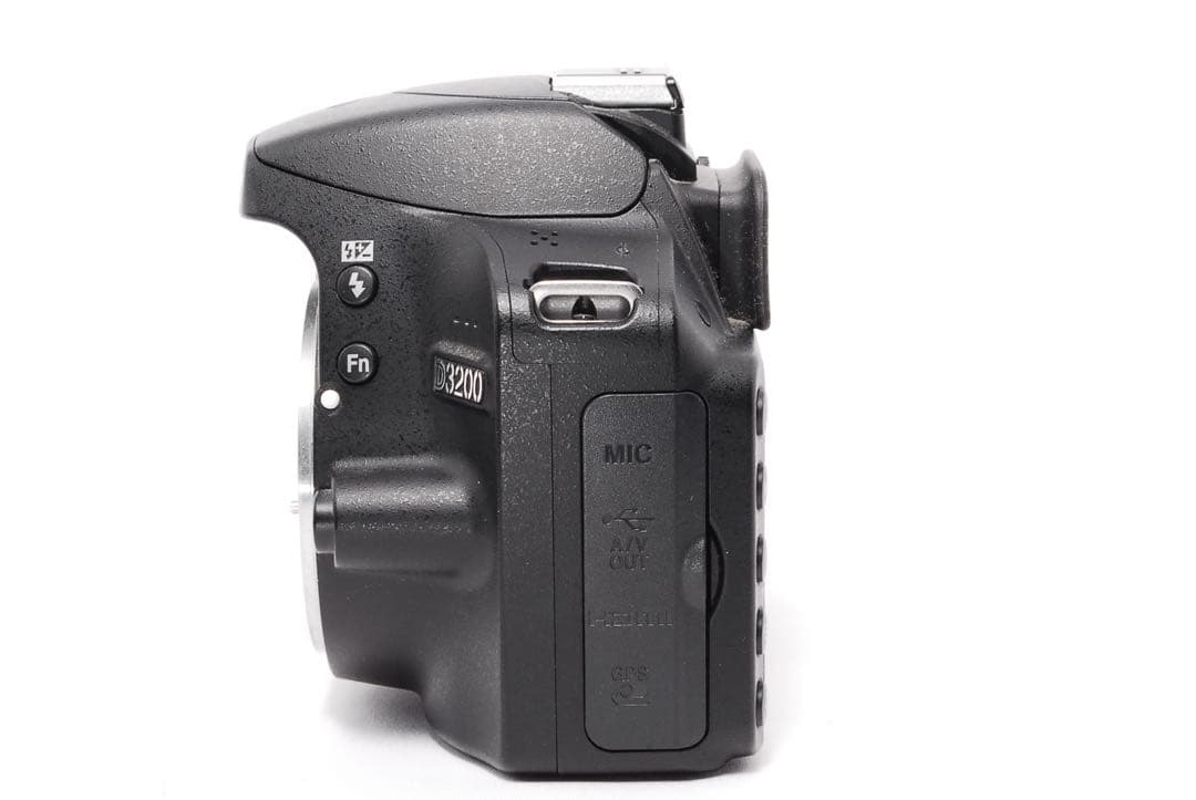 ❤️Nikon D3200❤️スマホ転送❤️一眼レフカメラ❤️望遠レンズキット❤️美品❤️