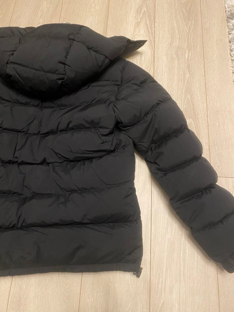 モンクレール　ダウン　美品　最終値下げ　3時間限定です。