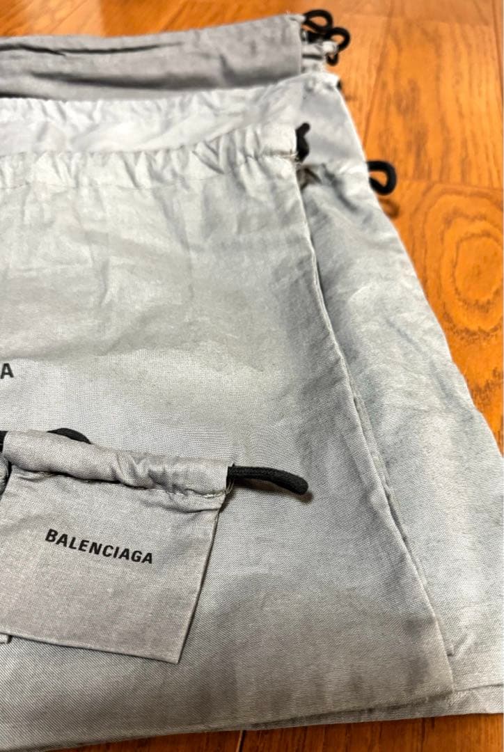 まとめ売り　BALENCIAGA バレンシアガ　保存袋　巾着　小物入れ　グレー