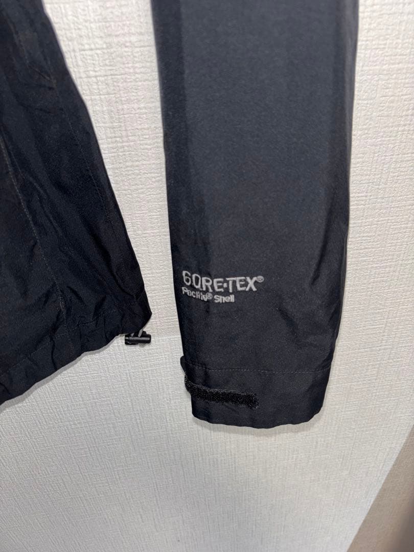 Marmot GORE-TEX ブラック マウンテンパーカー