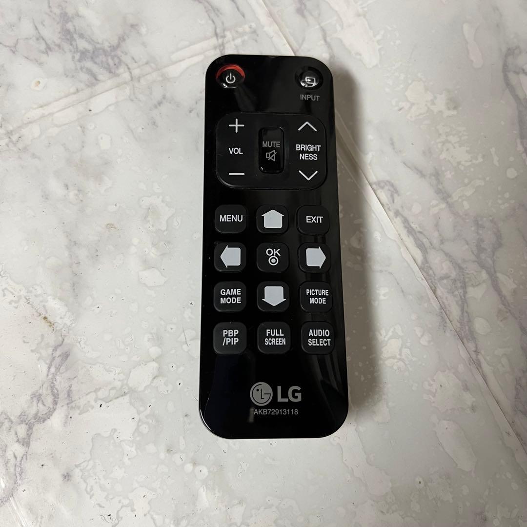 即日受渡❣️全国送料込LG43型4Kモニター 4画面ディスプレイゲームに最適