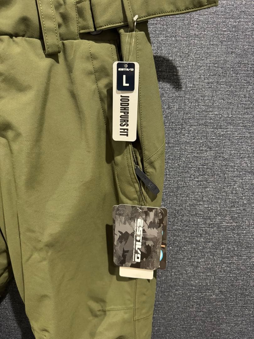 年内最後の期間限定値引き スノボーウェア上下セット ESTIVO