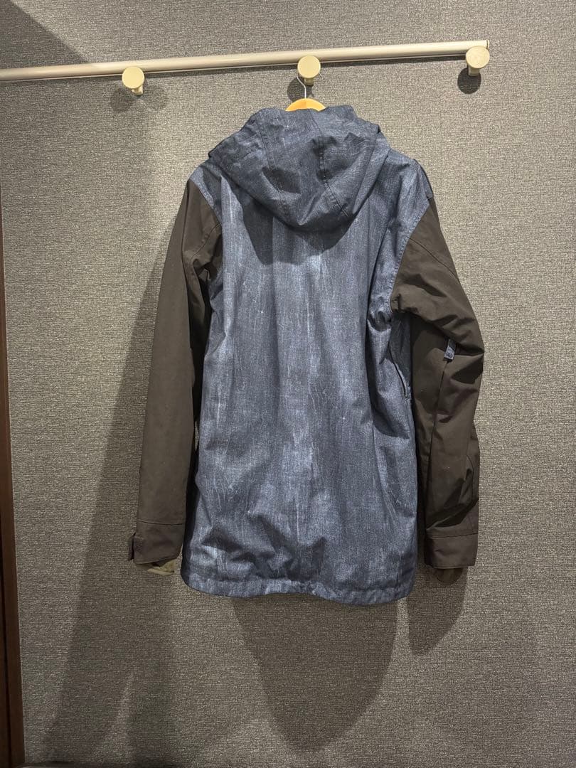 年内最後の期間限定値引き スノボーウェア上下セット ESTIVO