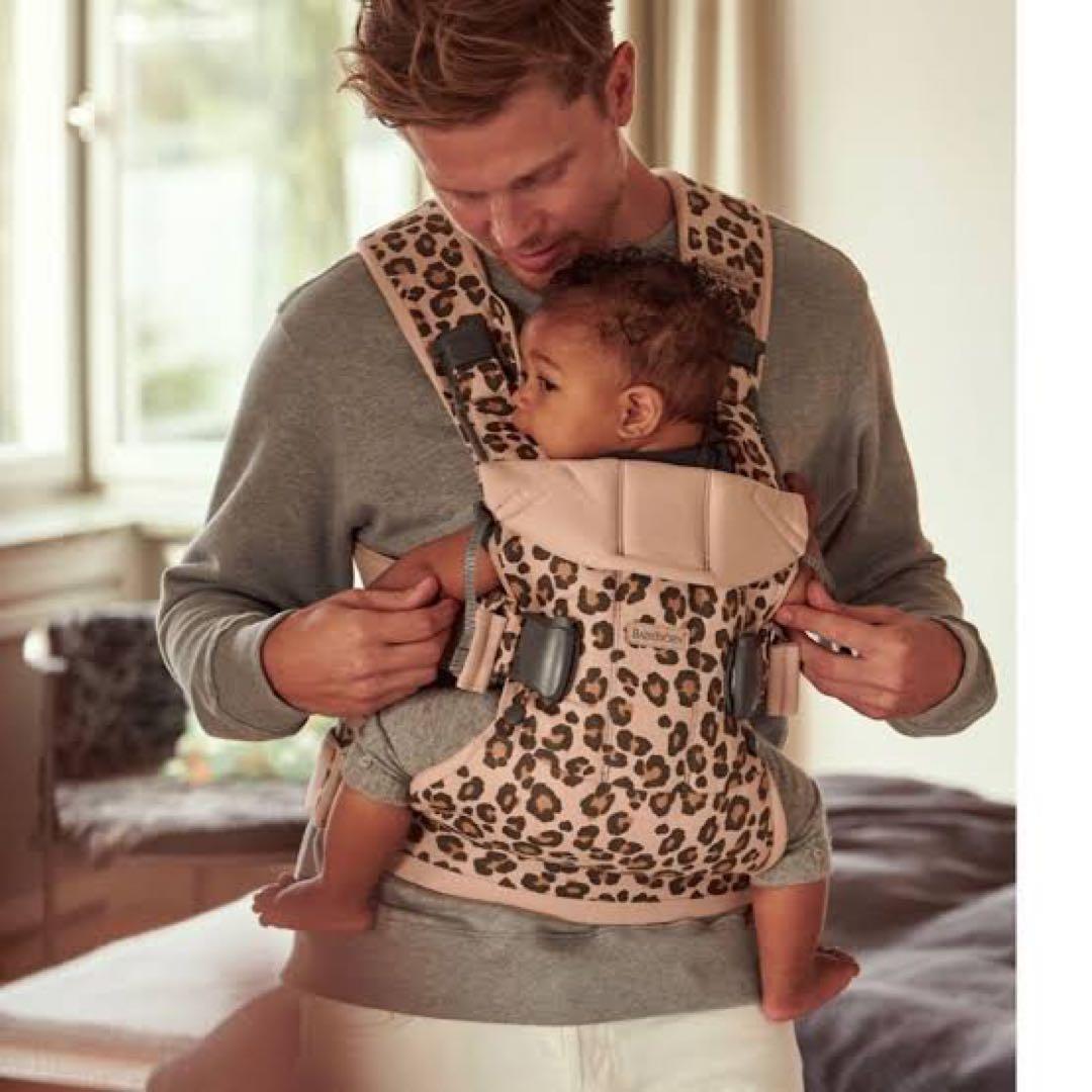 廃盤　美品　ベビービョルン　ONE KAI 抱っこ紐　ヒョウ柄 レオパード
