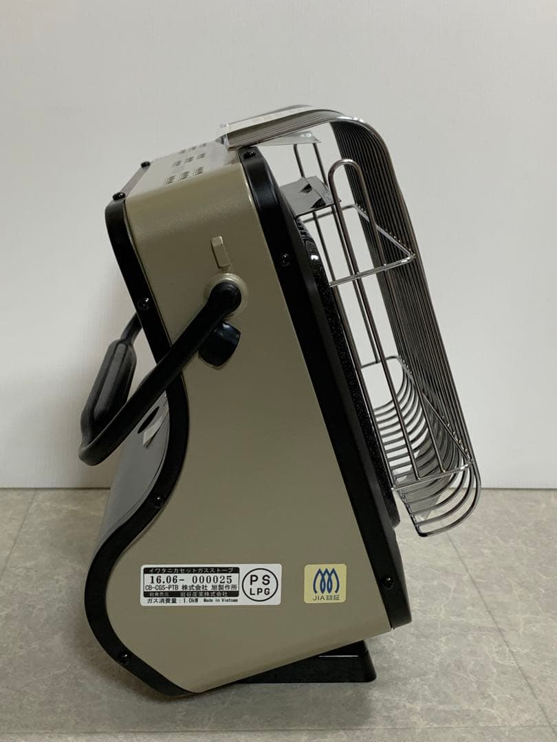 新品 イワタニ カセットストーブ CB-CGS-PTB 社外カセットボンベ2本付