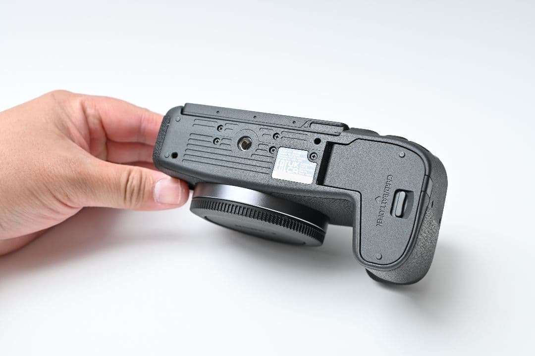 【残保証あり】Canon EOS RP