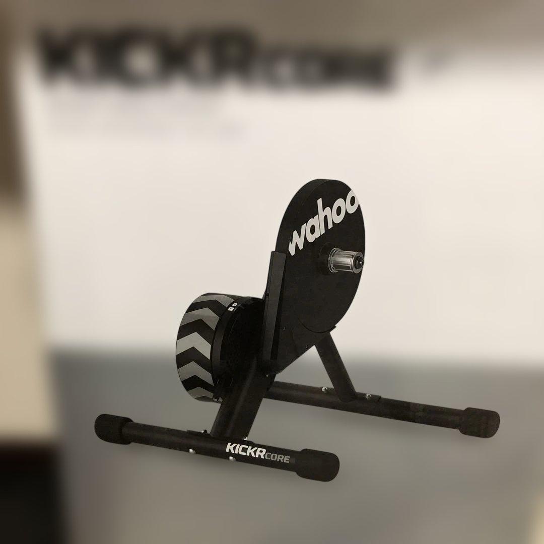 Wahoo KICKR CORE スマートトレーナー　ズイフト