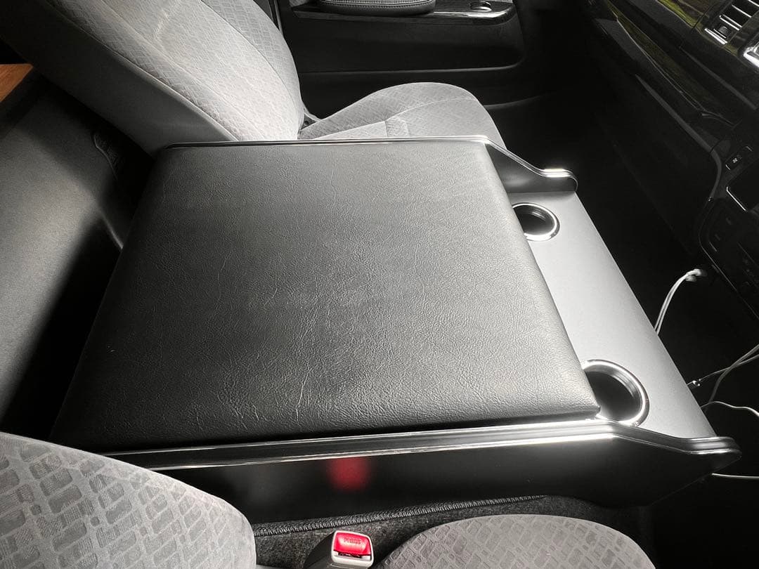 プロダックス　ハイエース スーパーGL ワイドボディ用　センターコンソール