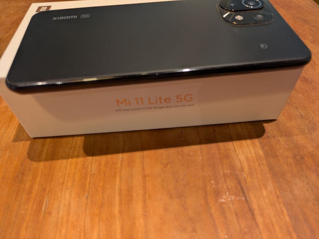 【美品】Mi 11 Lite 5G 128GB simフリー