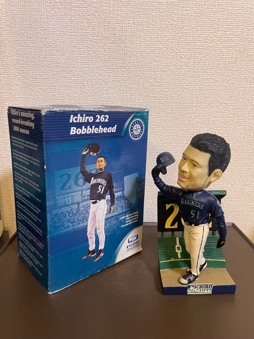 超希少!! イチロー　2005年　262安打達成記念　球場配布ボブルヘッド