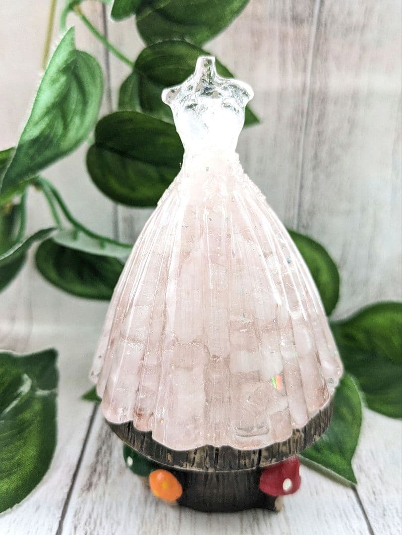 【つる927】ローズクォーツのドレス形オルゴナイト☆他５点