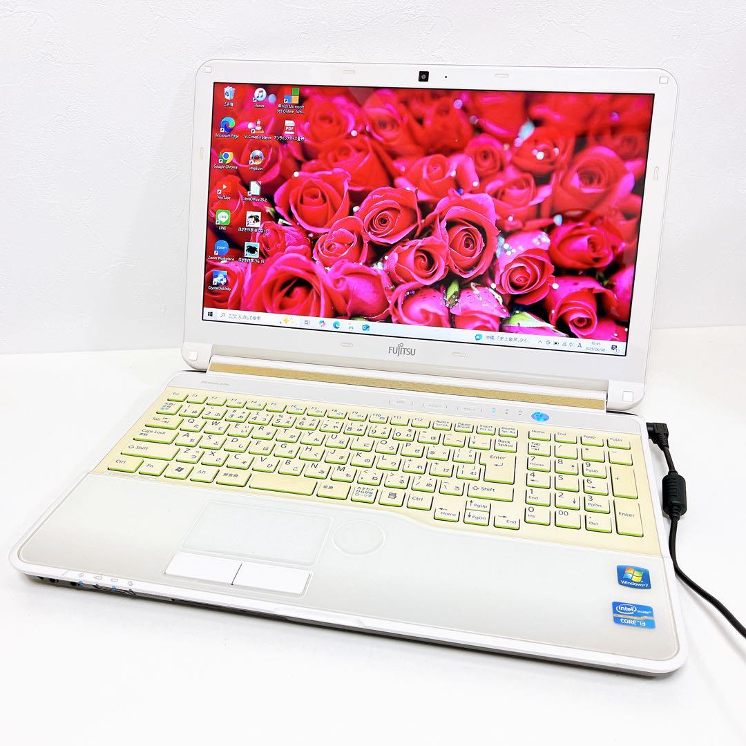 【設定済】新品SSDで爆速　大画面 すぐに使えるノートパソコン