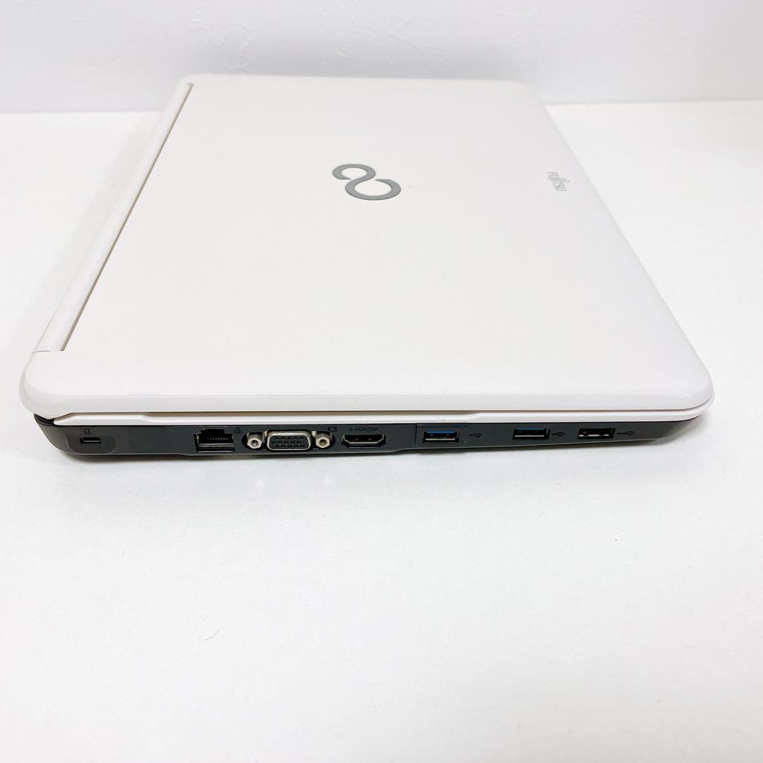 【設定済】新品SSDで爆速　大画面 すぐに使えるノートパソコン