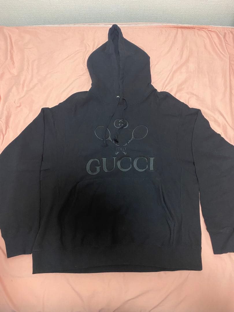 鶴太郎GUCCI ブラック ロゴパーカー　グッチ