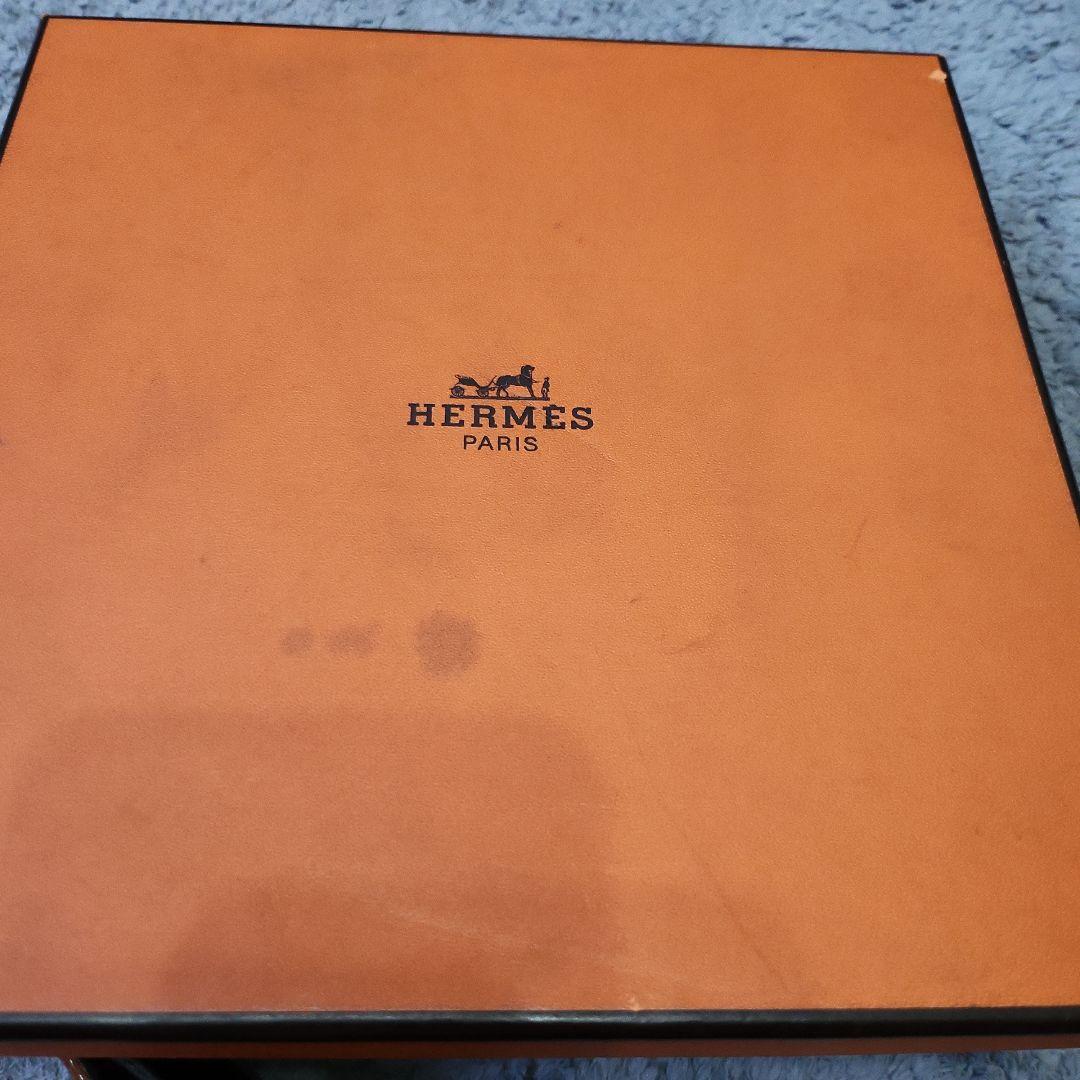 美品　エルメスHERMES レザーベルトリバーシブル ブラック　ゴールドH 90