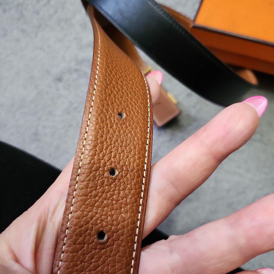 美品　エルメスHERMES レザーベルトリバーシブル ブラック　ゴールドH 90