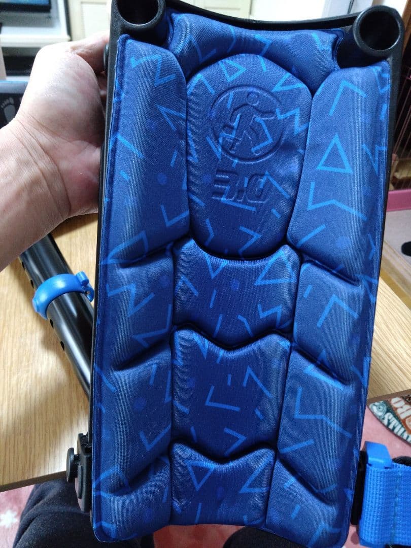 iWALKFree 3.0（アイウォーク）松葉杖が辛い時に！