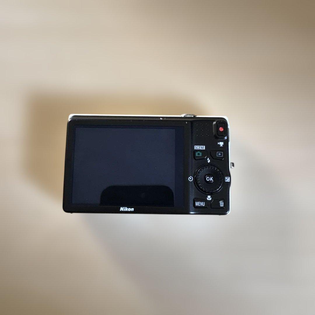 ニコン　クールピクス　S6200 nikon coolpix