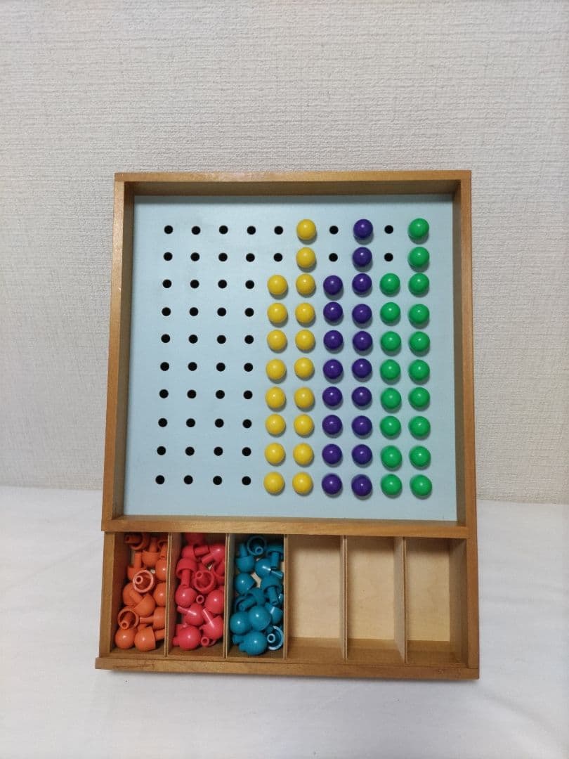 フレーベル館　玉さし盤　木製知育玩具　モンテッソーリ