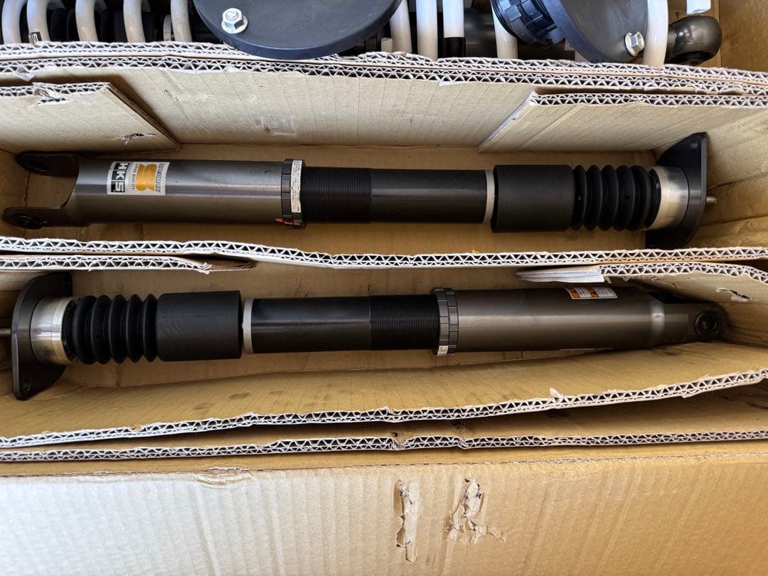 ペイント　RZ34 HKS HIPERMAX S 車高調