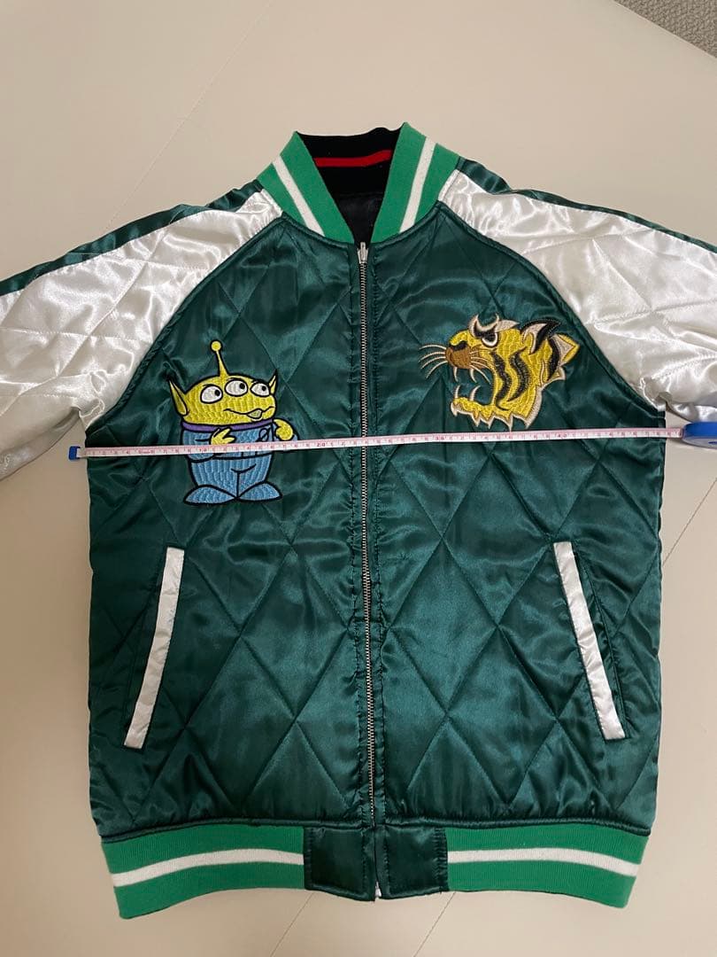 トイストーリースカジャン