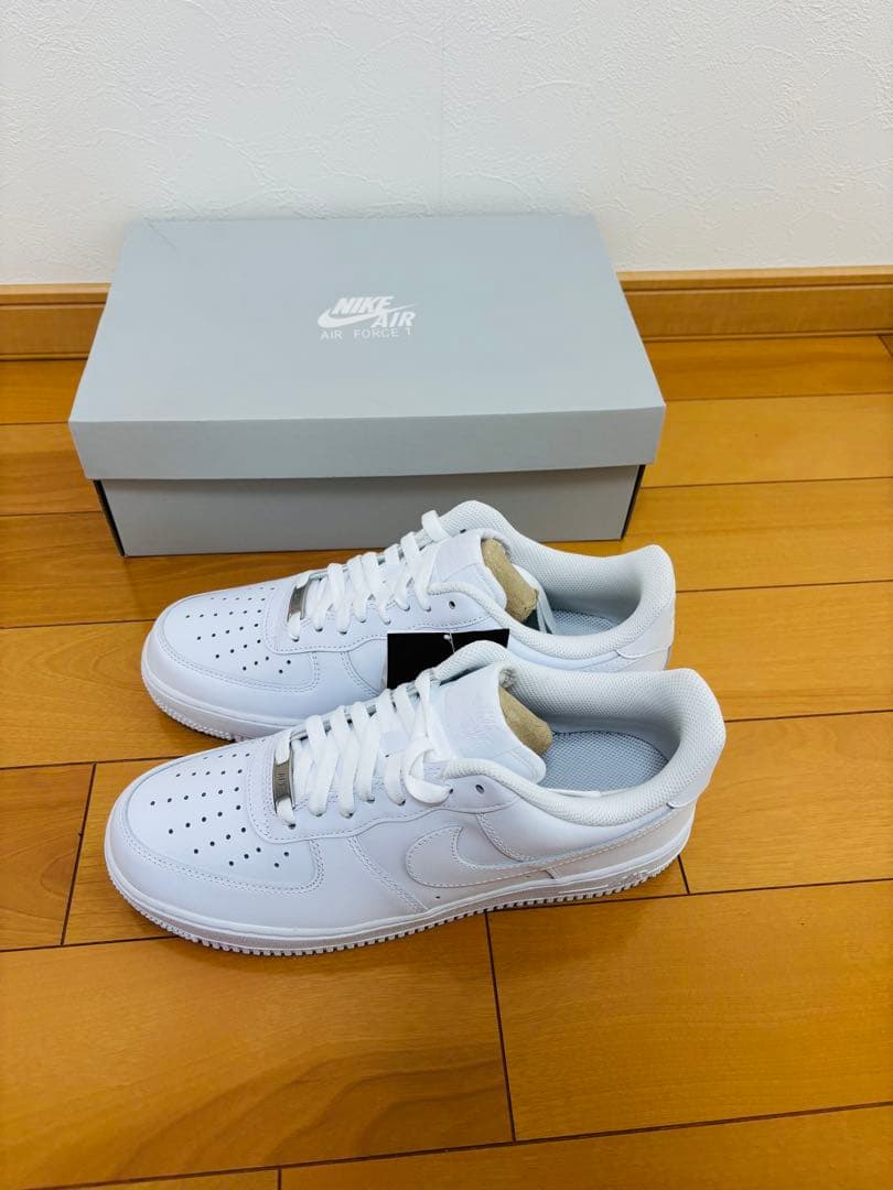 新品Nike Air Force 1 '07 ホワイト 3151222-111