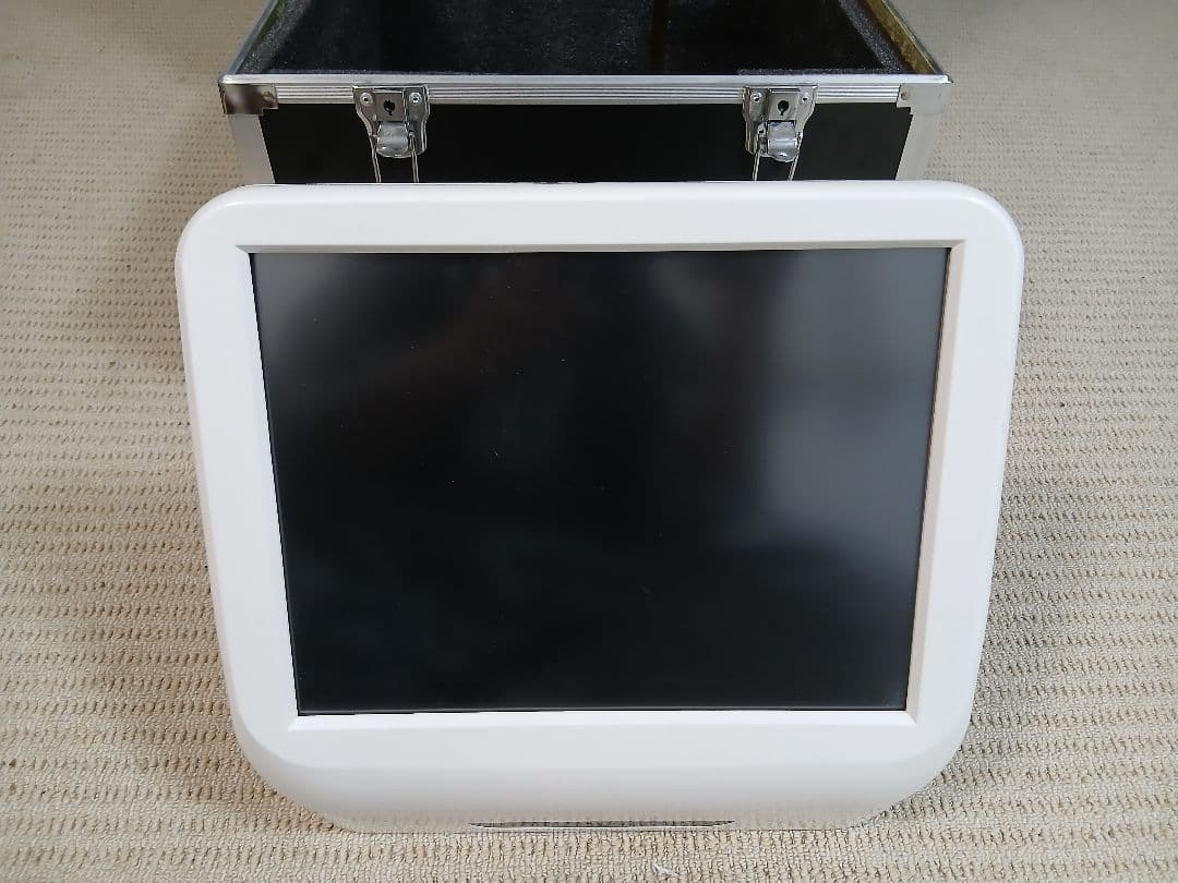 Rebirth Beauty 美顔器 タッチスクリーン