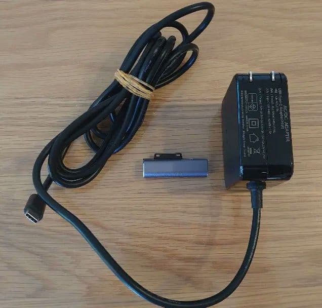 ☘️　Surface サーフェス 充電器 電源アダプター