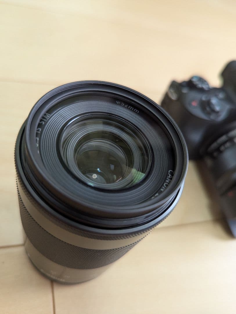 Canon EOS KissM ミラーレスカメラ + レンズ3本 EFマウント