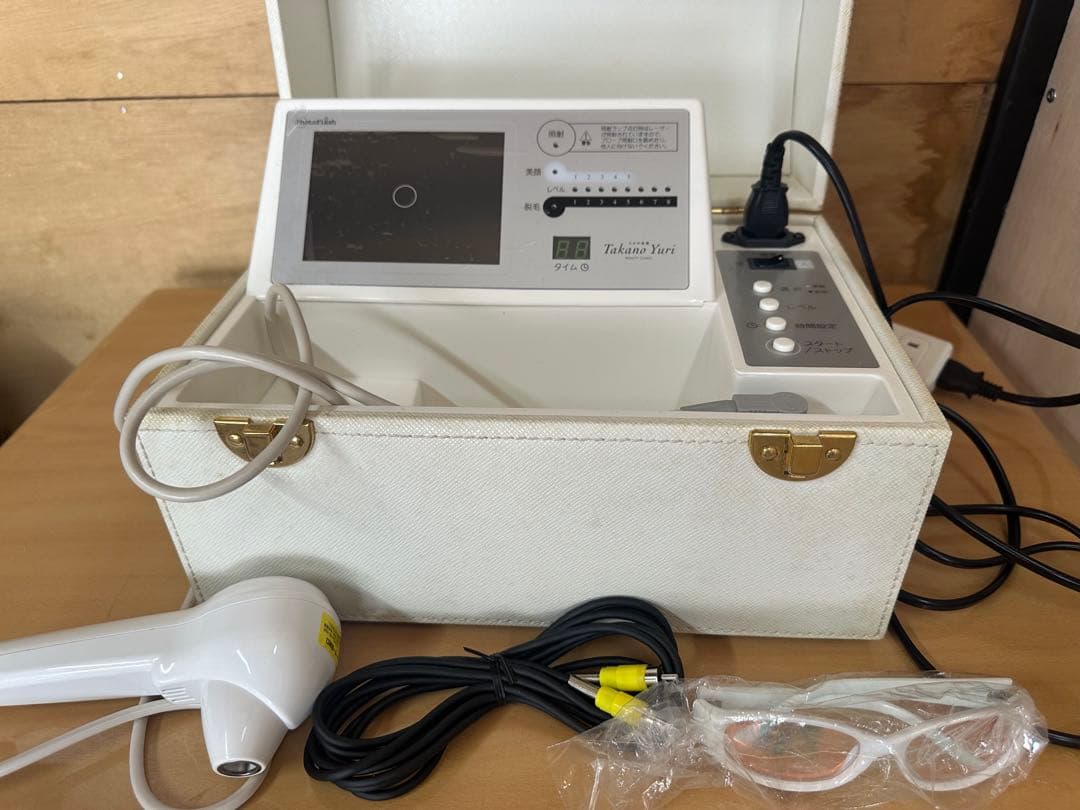 たかの友梨 60倍CCDカメラ搭載レーザー脱毛・美顔器/PhotoFlash