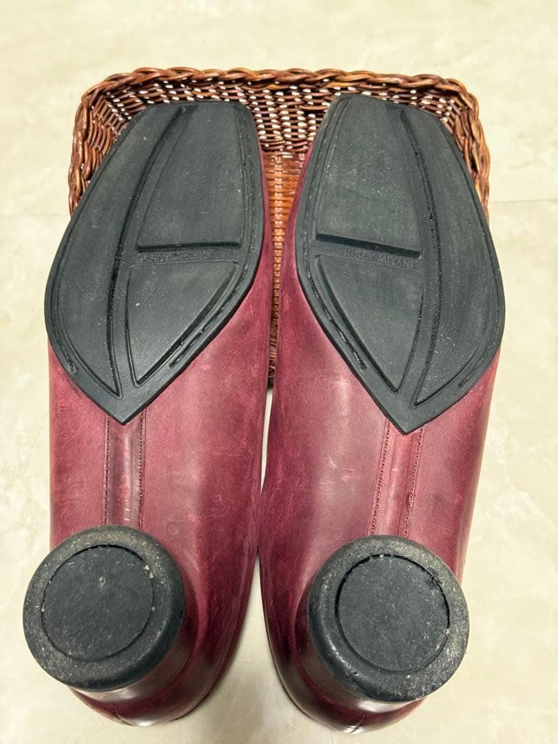 ISSEY MIYAKE　ワインレッド　レザー シューズ