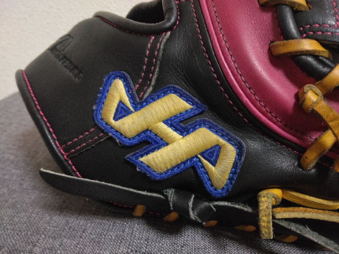 ハタケヤマ軟式ファーストミット　匠シリーズ