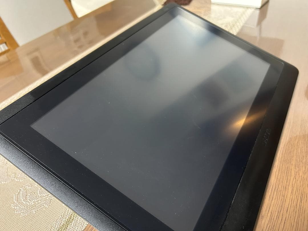 WacomCintiq16＋液晶スタンド＋ペン2本＋替え芯約30本＋ペンスタンド