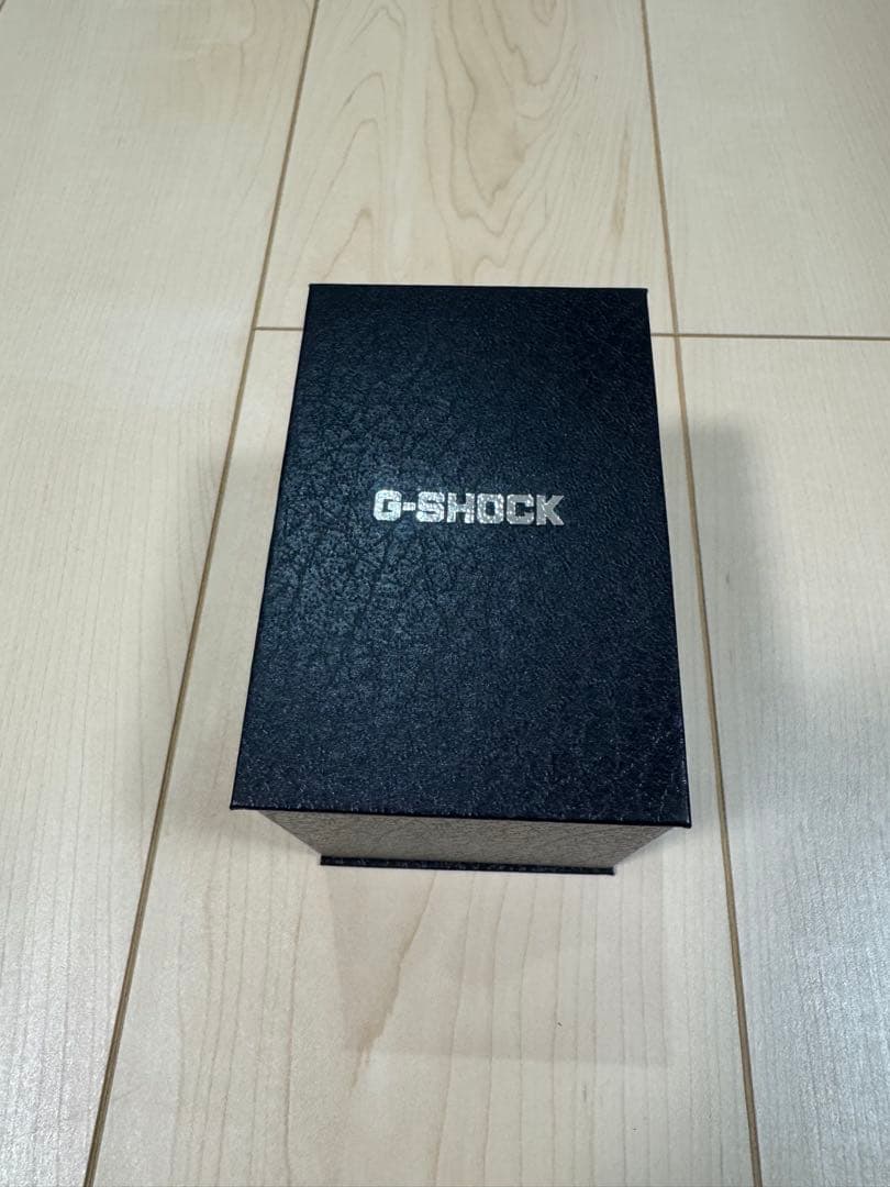 CASIO G-SHOCK GM-5600U-1JF シルバー 新品未使用品