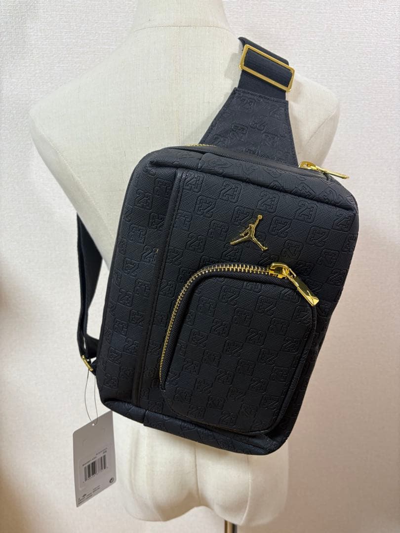 【店舗完売】NIKE ジョーダンブランド JAMモノグラム スリングバッグ