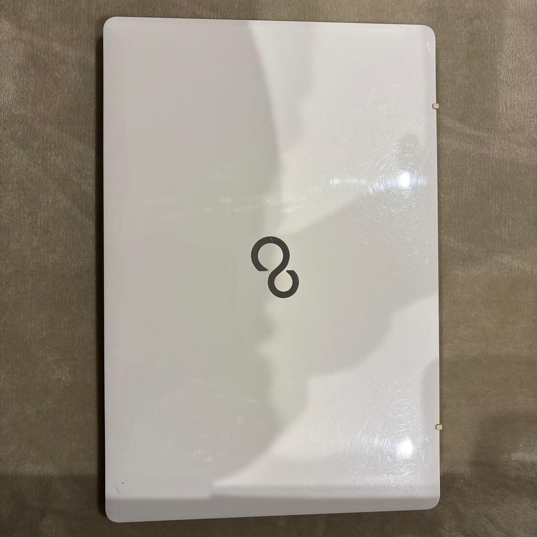 富士通 LIFEBOOK ホワイト