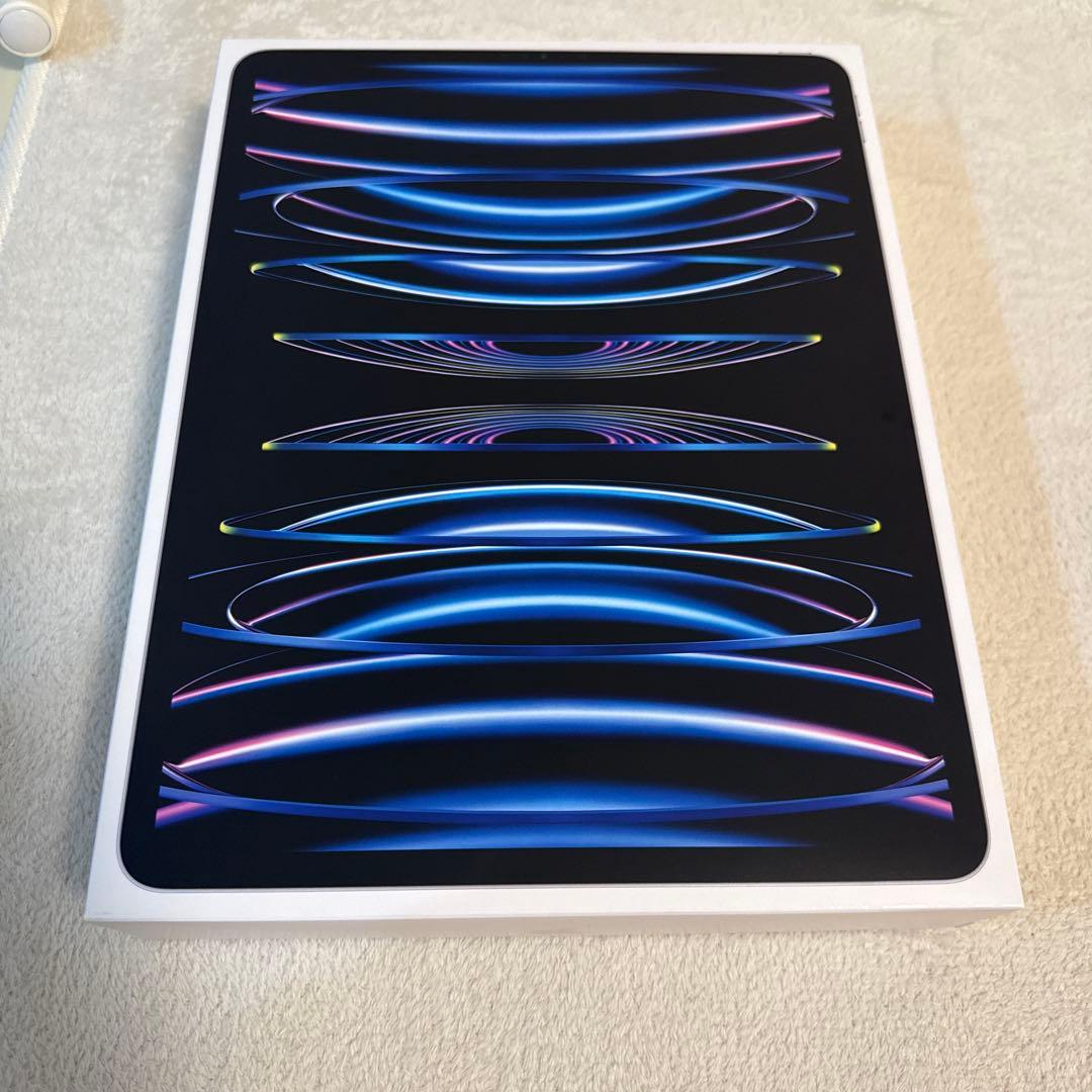 iPad Pro 12.9インチ　第6世代　セルラーモデル　新品未開封