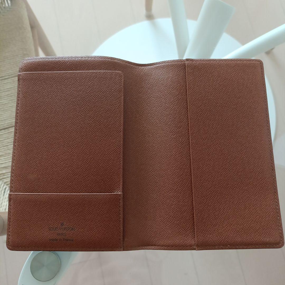 Louis Vuitton モノグラム 旧サイズのパスポートケース