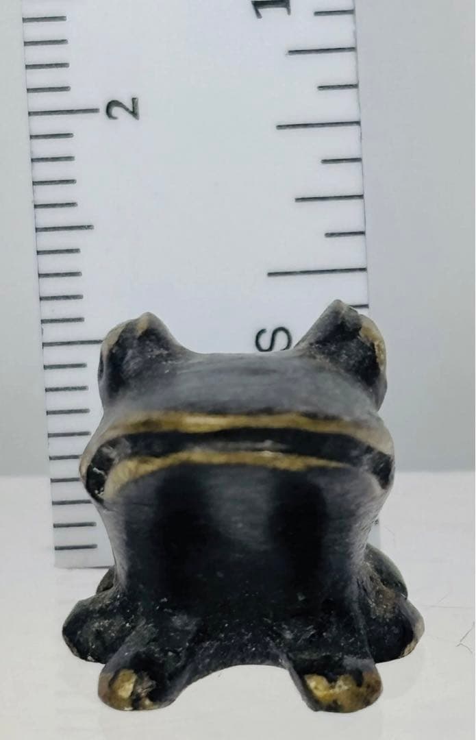 ニャーボー様検討中:カエルとキツネと子猫/ウォルターボッセ