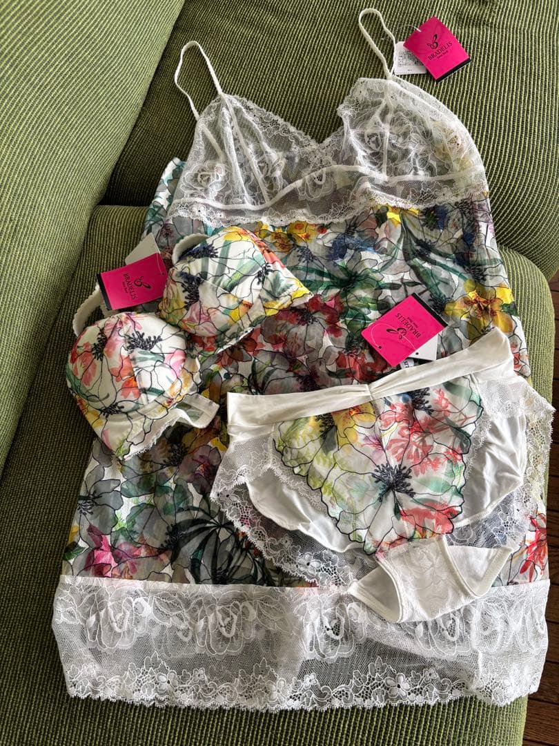 値下げ！新品未使用ブラデリスニューヨークブラ&ショーツセット＆キャミソール3点