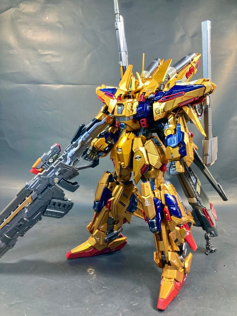 MG級 黄金武士 塗装済み完成品