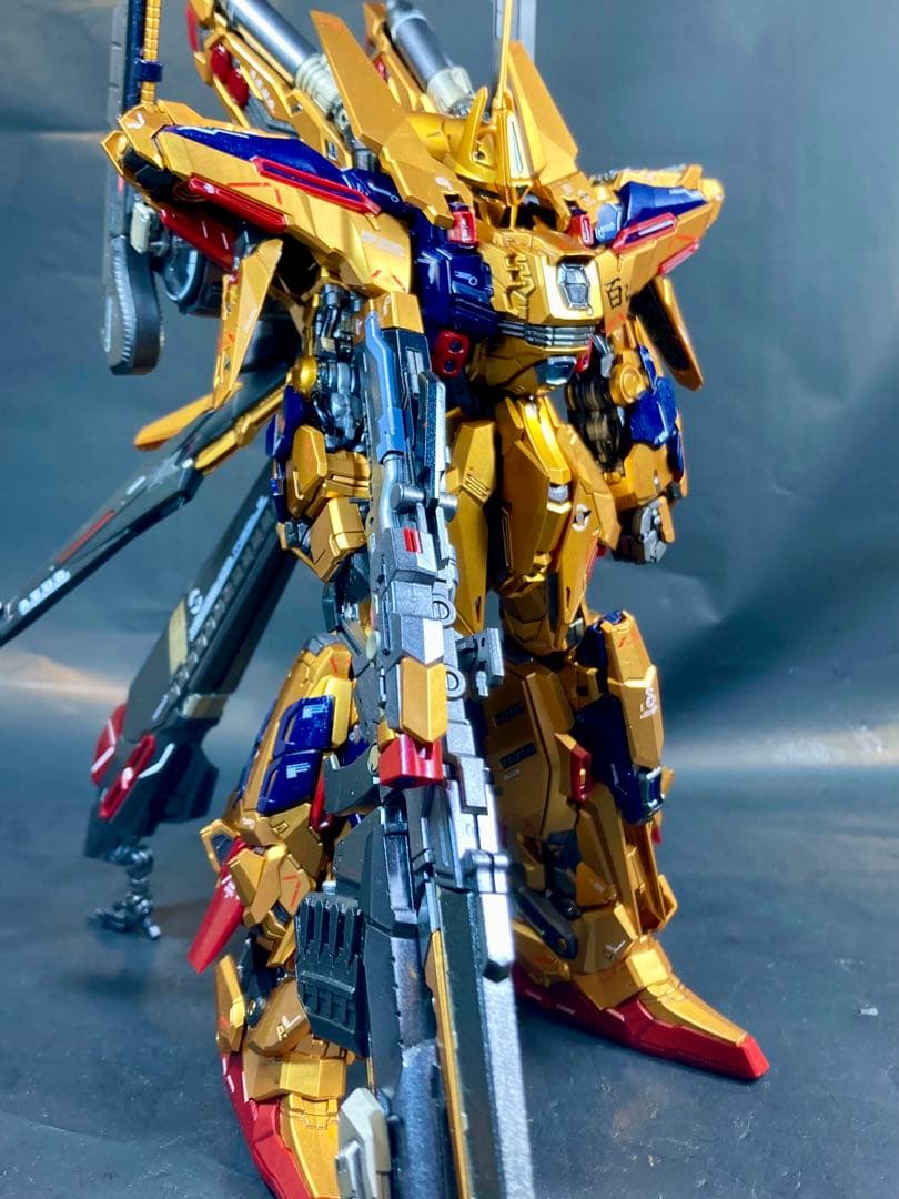 MG級 黄金武士 塗装済み完成品