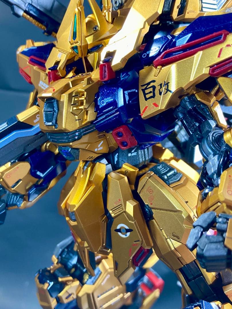 MG級 黄金武士 塗装済み完成品