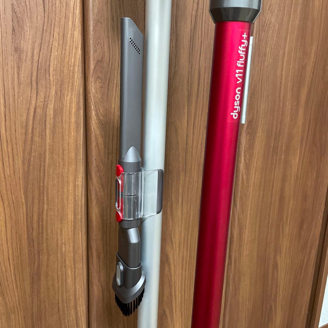【訳あり】Dyson v11 fluffy+ SV14 コードレスクリーナー
