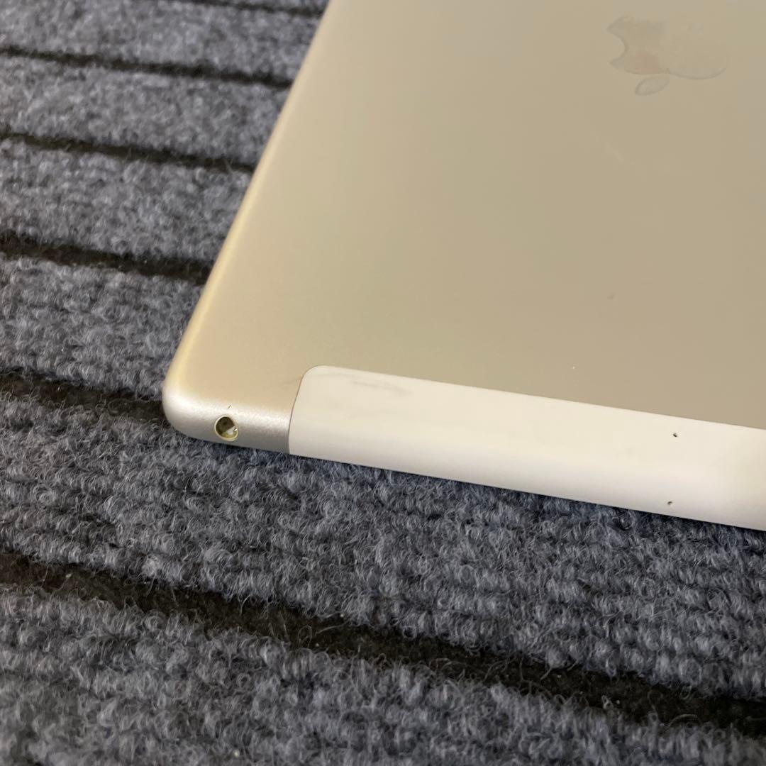 179 iPad 8世代 32GB SIMフリー シルバー