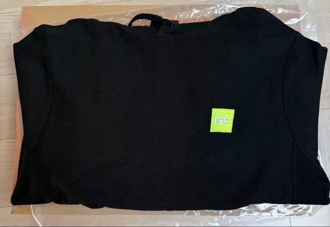 【定価以下・期間限定価格】FTC パーカー box logo