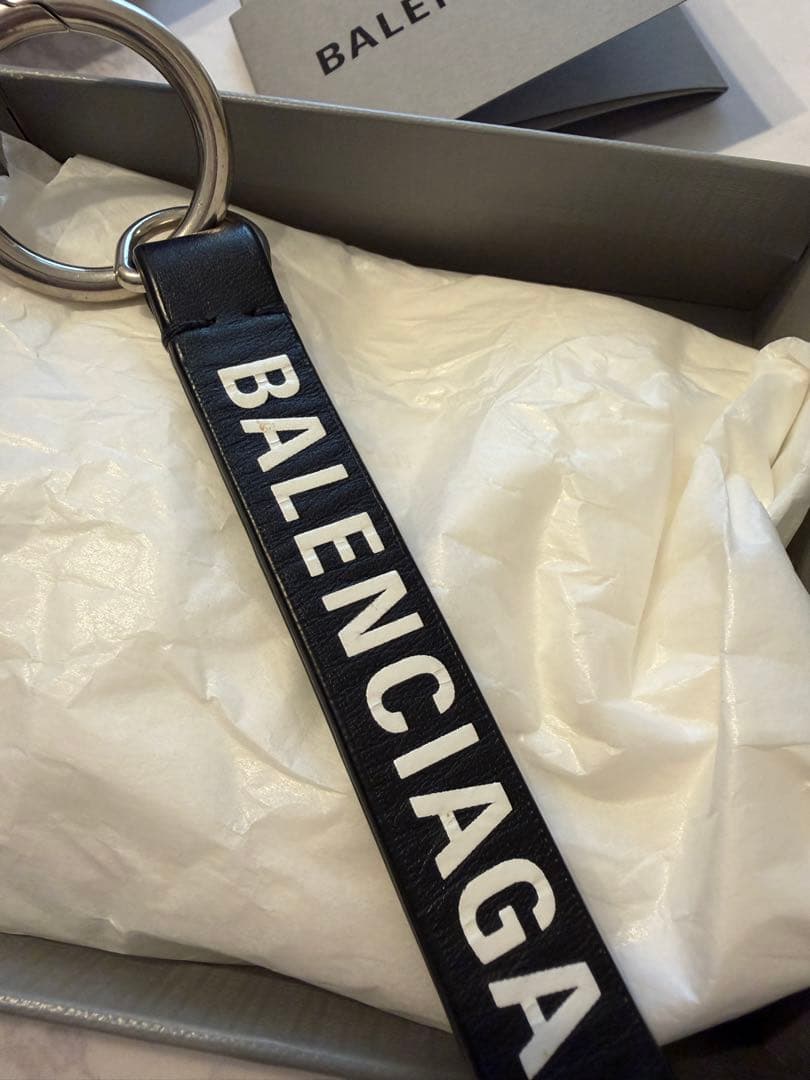 箱付き　BALENCIAGA（バレンシアガ）キーリング　ブラック