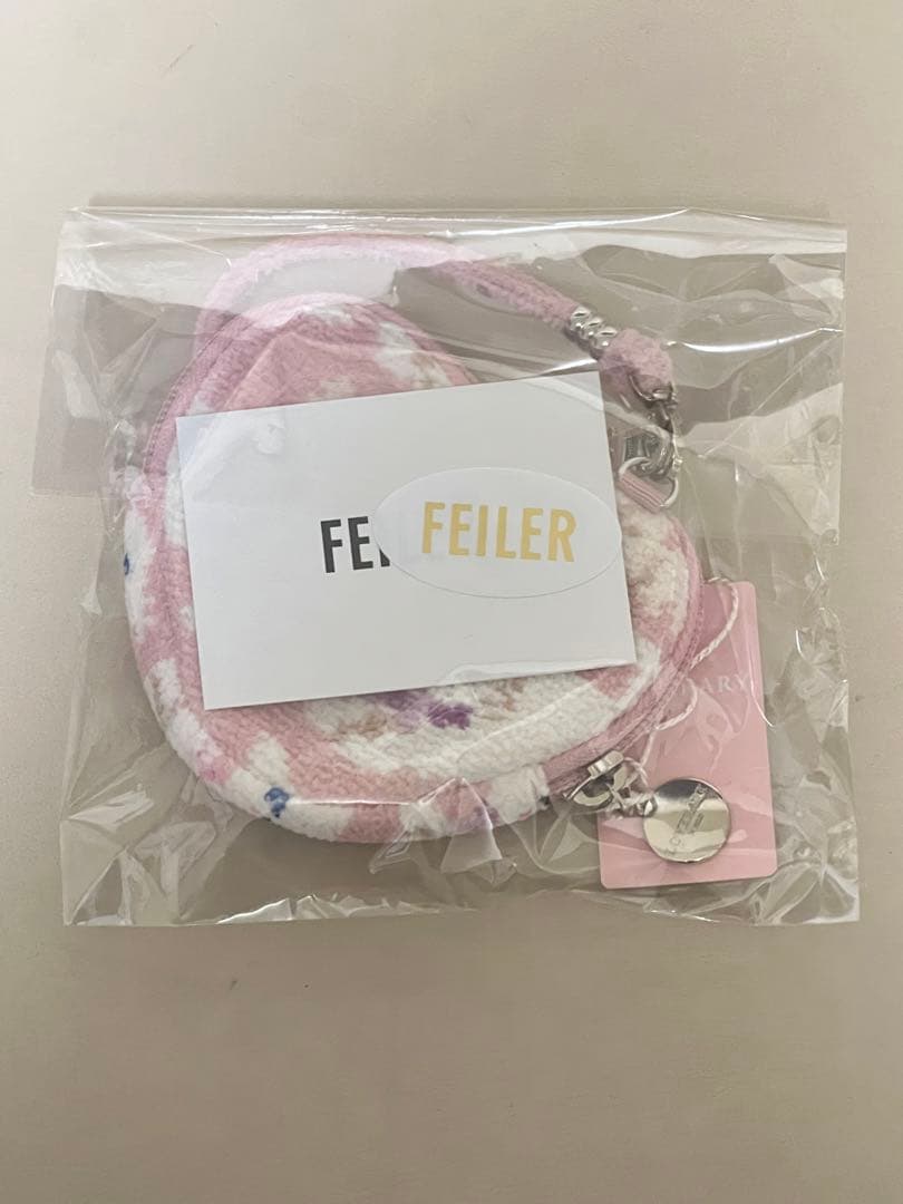 フェイラー　モフモフネコチャン　ハート型ポーチ