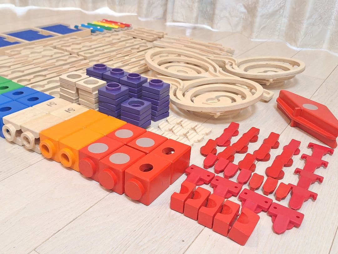 9/1まで出品/送料込/ボーネルンド クアドリラ 全120パーツ