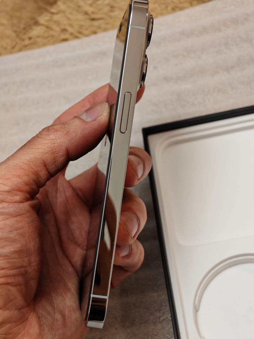 iPhone 13 pro 256gb simフリー美品